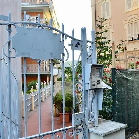 Lejlighed Ca' Muna - Sea View Penthouse, Private Rooftop, Walking To The