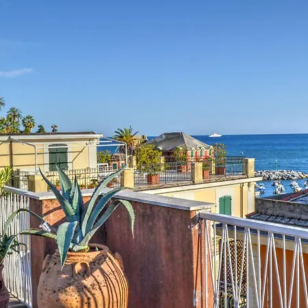 Ca' Muna - Sea View Penthouse, Private Rooftop, Walking To The Rapallo