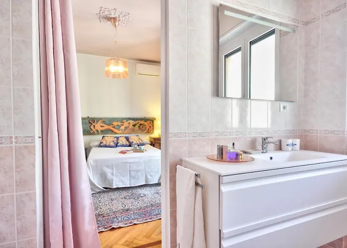 Ca' Muna - Sea View Penthouse, Private Rooftop, Walking To The Apartment Rapallo